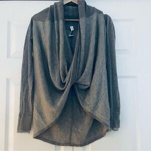 Lululemon gray sweater